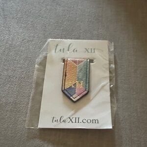 Tula XII Magnetic Clip NWT